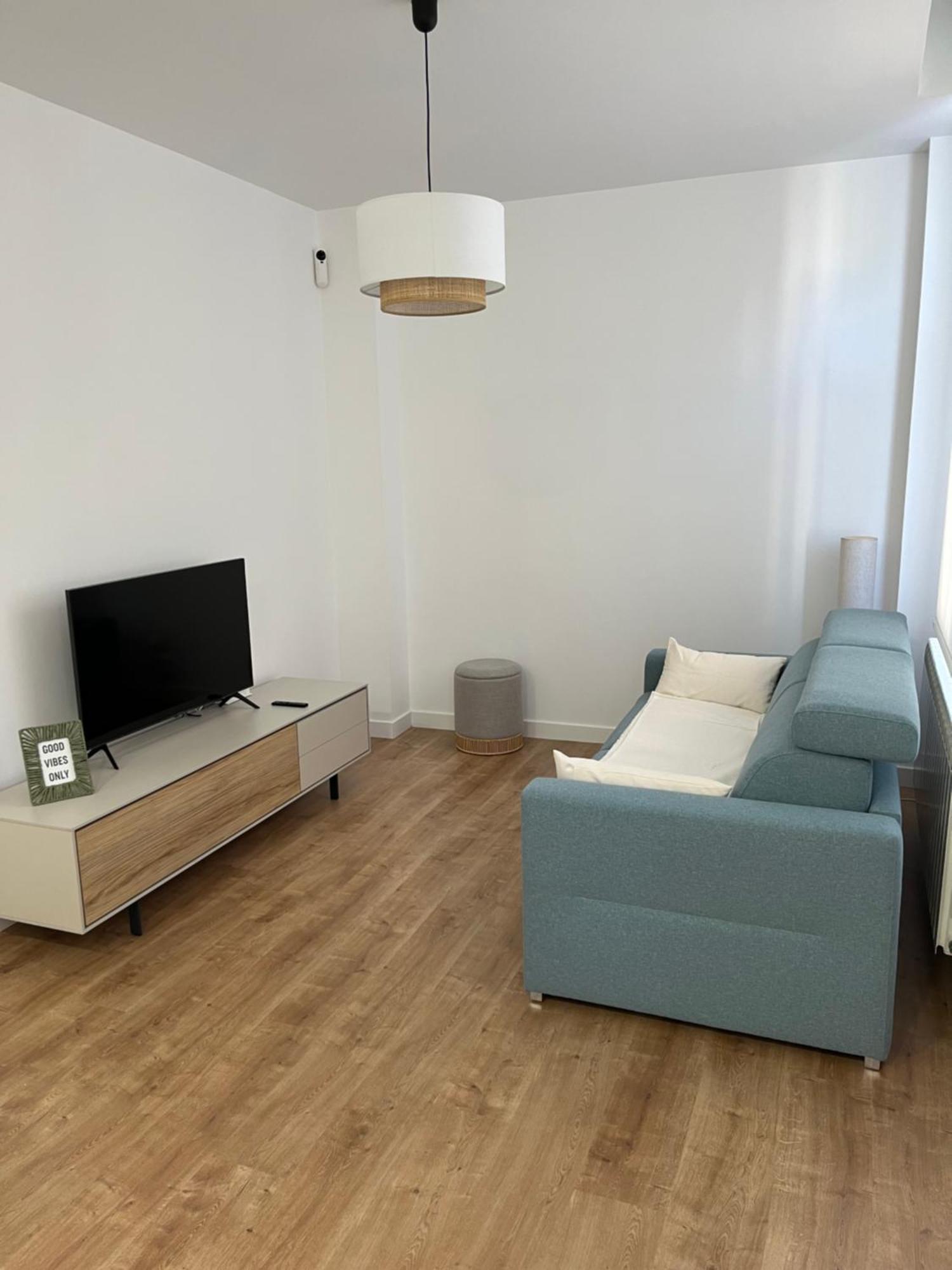 Apartamento Puerta De Burgos Vut09605 Exterior foto